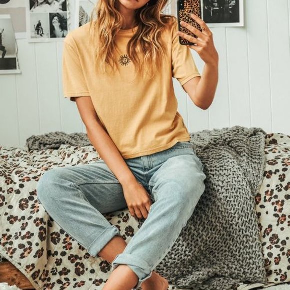 Ghanda Embroidered Sunburst Tee (NWT) - Picture 2 of 6